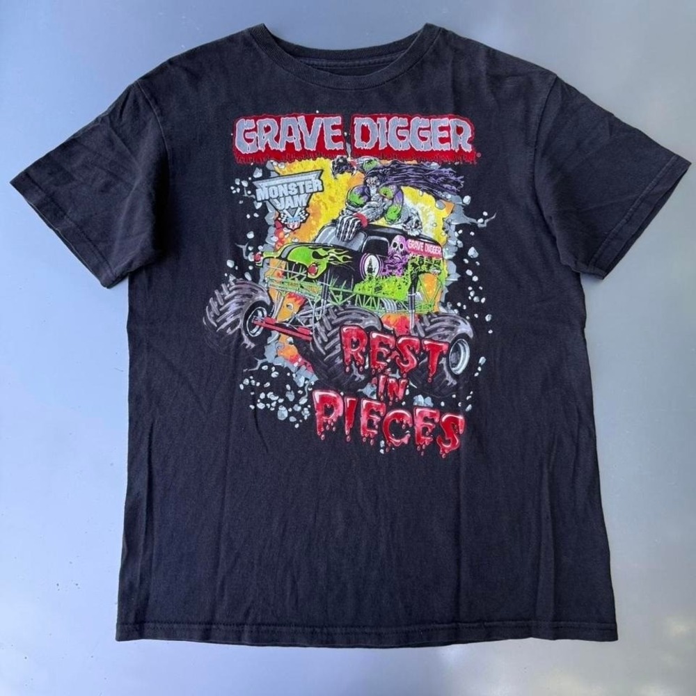 Grave Digger Monster Jam t-shirt